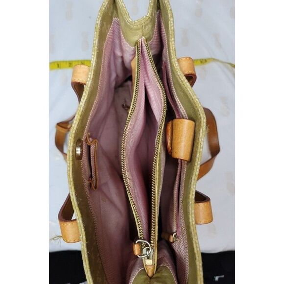 Vintage Dooney and Bourke Designer Handbag - Picture 3 of 3